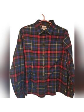 L.L. BEAN relaxed fit soft flannel shirt plaid red green blue long sleeves SM